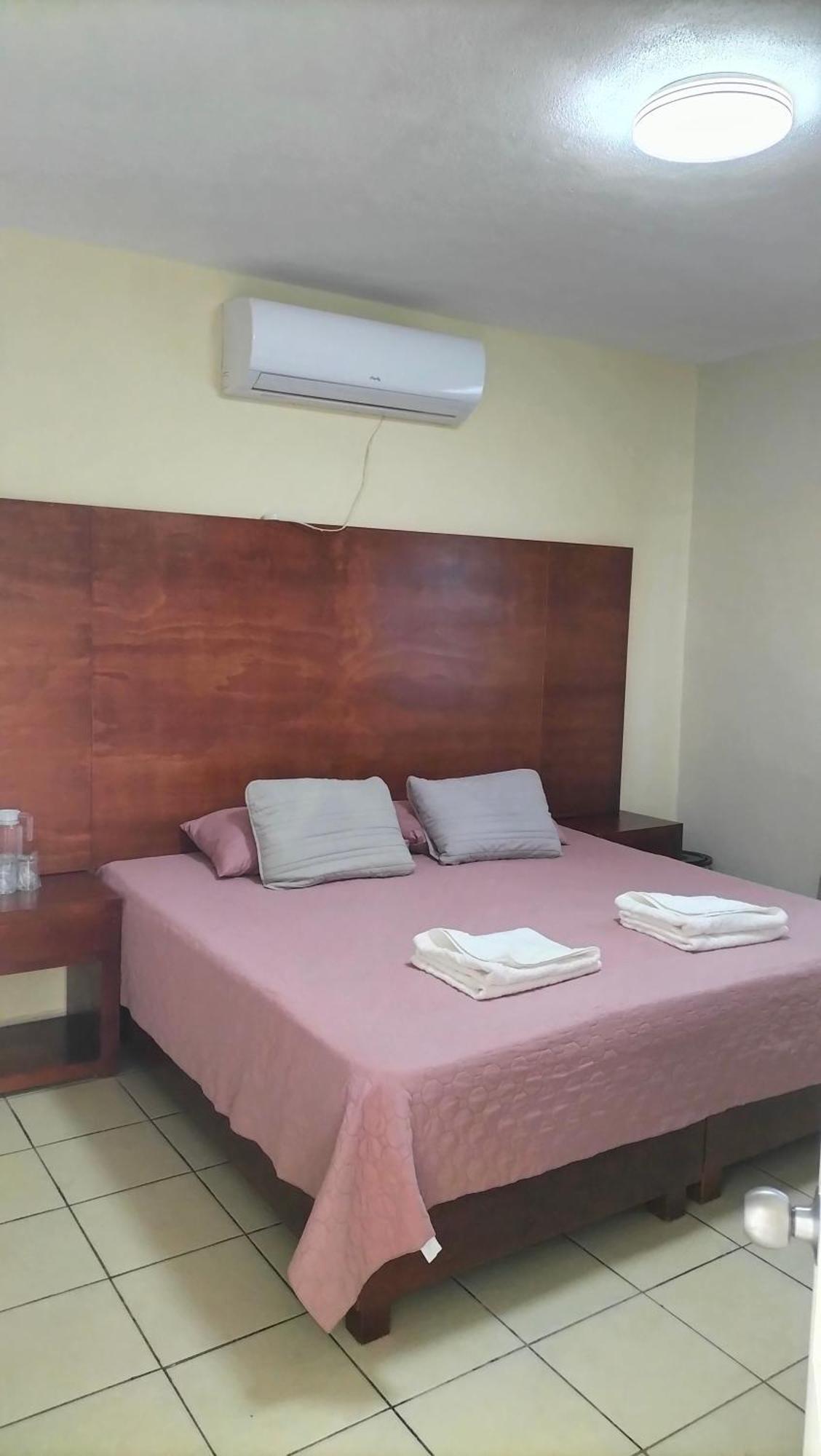 Hotel La Estancia Río Verde 외부 사진